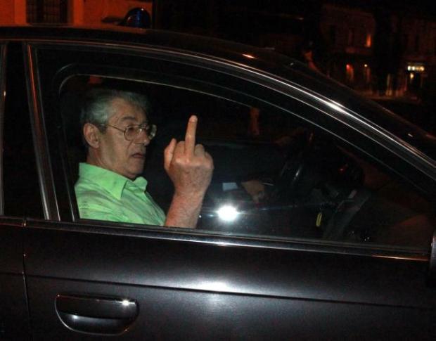 Il dito di Bossi.