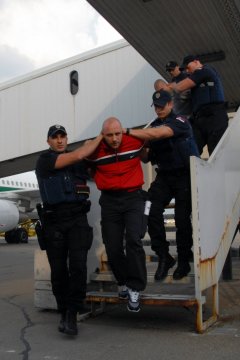 L'arrivo a Belgrado di Ivan Bogdanov e Klickovic