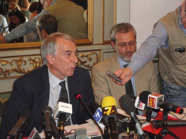 Giuliano Pisapia e il suo portavoce Maurizio Baruffi