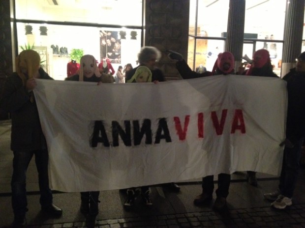 Annaviva pro Pussy Riot